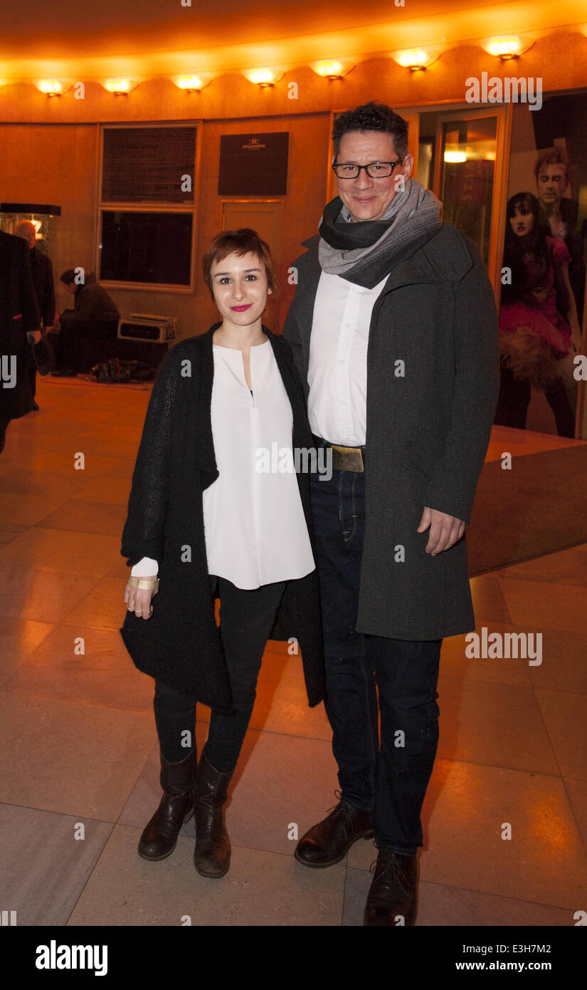 Theaterpreis "Der Faust" Award Ceremony am Schillertheater.  Mitwirkende: Mina Salehpour wo: Berlin, Deutschland: 16. November 2013 Stockfoto