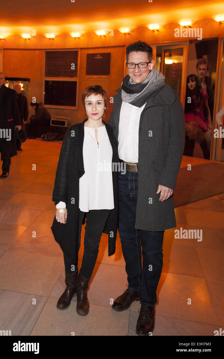 Theaterpreis "Der Faust" Award Ceremony am Schillertheater.  Mitwirkende: Mina Salehpour wo: Berlin, Deutschland: 16. November 2013 Stockfoto
