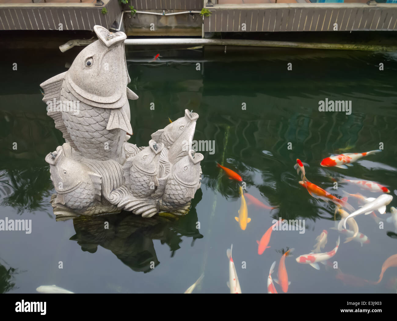 Fisch schnitzen Fotos und Bildmaterial in hoher Auflösung Alamy