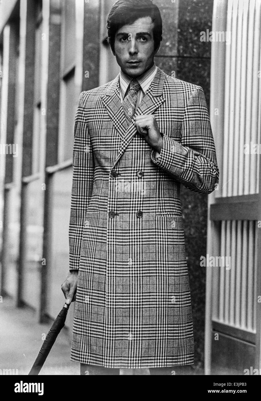 Mann 70er Jahre Stil, Modell bei einem Fotoshooting Stockfoto