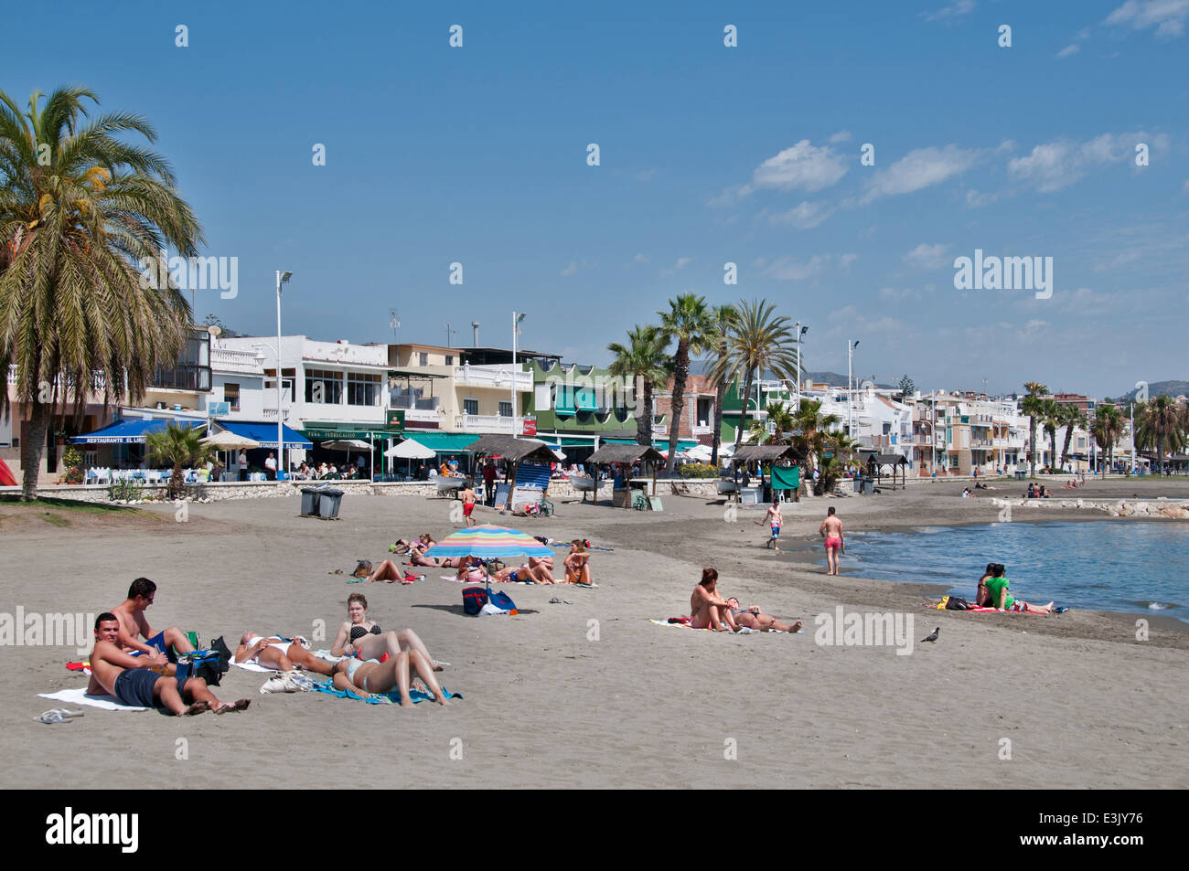 Strand von Málaga (Calle Bolivia) Meer Menschen Spanien Stockfoto