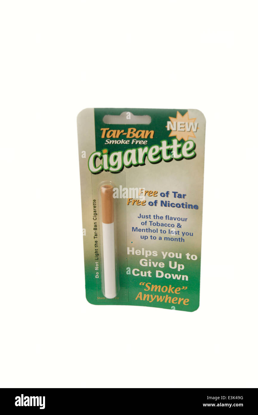 Eine elektronische Einweg E-Zigarette (e-Zigarette) in Originalverpackung verwendet für das Rauchen Stockfoto