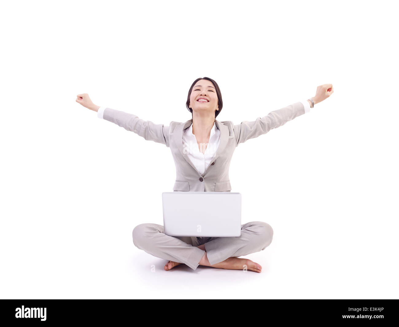 Frau mit Laptop-computer Stockfoto