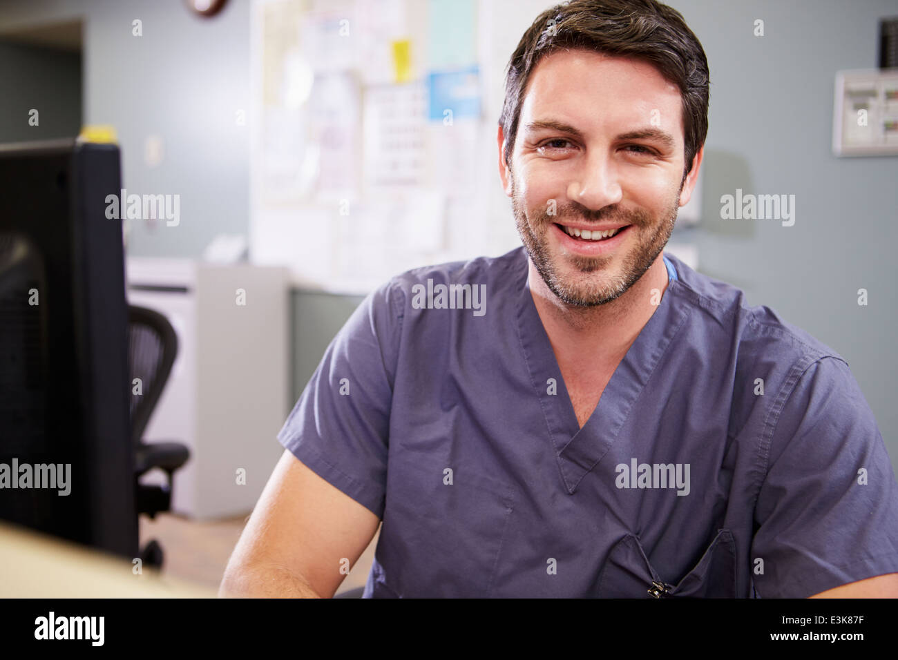Porträt der Krankenpfleger arbeiten an Krankenschwestern Station Stockfoto