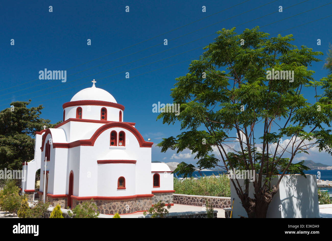 Traditionelle griechische Kirche am Mandraki Dorf Nisyros Insel in Griechenland Stockfoto