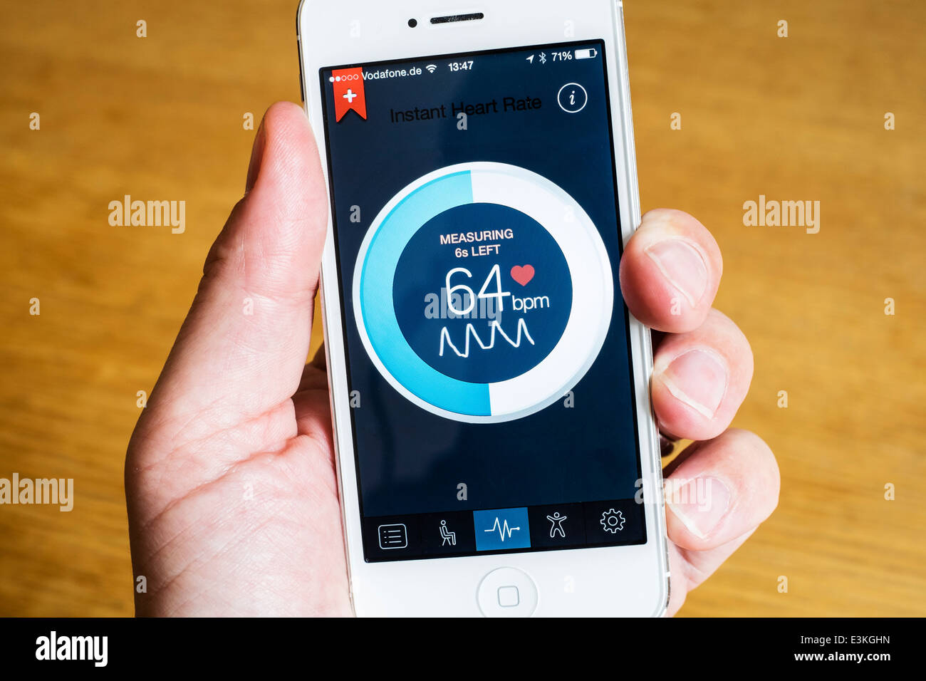 Detail der Herzfrequenz-Monitor-Health-app auf einem iPhone-Smartphone Stockfoto