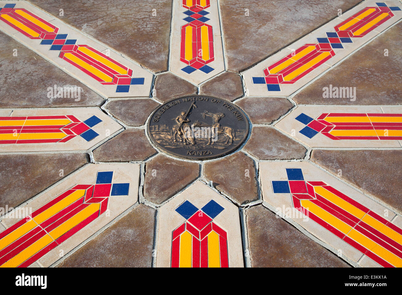 Emblem der Kaw Nation im Allegawaho Memorial Heritage Park. Stockfoto