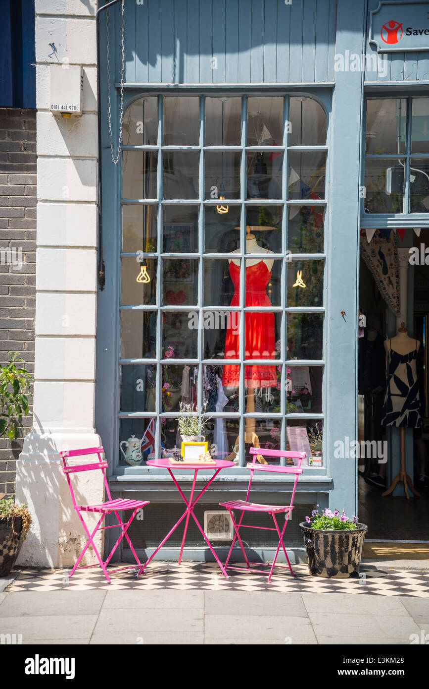Charity Shop, NW1 Regents Park Road, Camden, London, England, UK Stockfoto