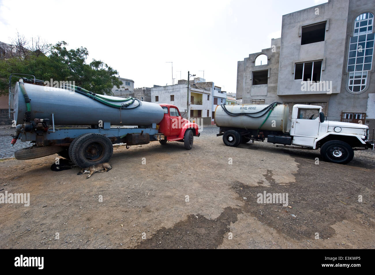 Wasser-Transport-Fahrzeug in Mindelo, Sao Vicente Island, Cape Verde. Stockfoto