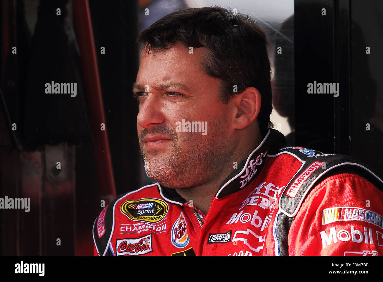 AVONDALE, AZ - 5 OCT: Tony Stewart während ein NASCAR Sprint Cup Track Test Session am 5. Oktober 2011 bei PIR Stockfoto