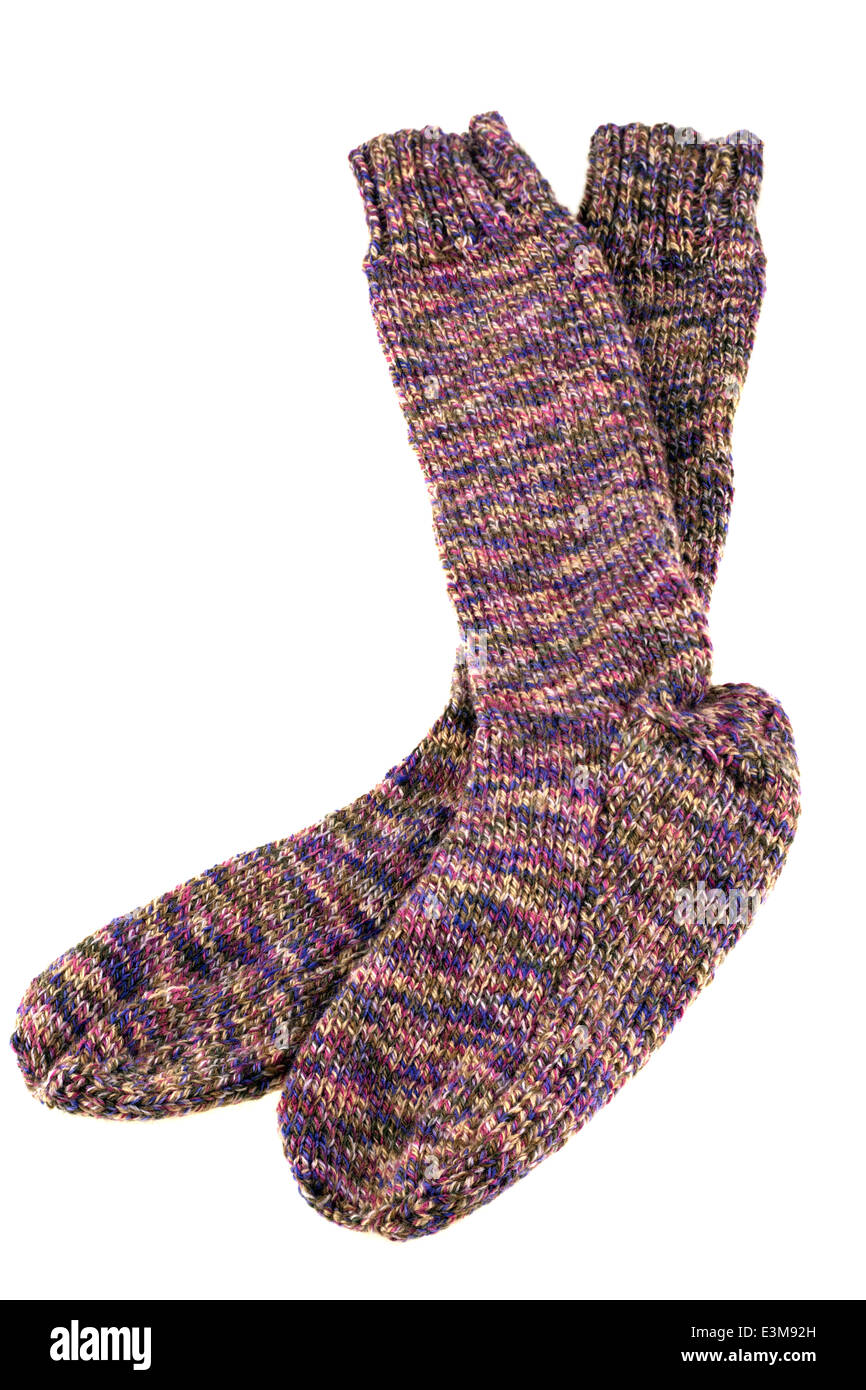 Paar Handgestrickte Socken aus Wolle Stockfoto