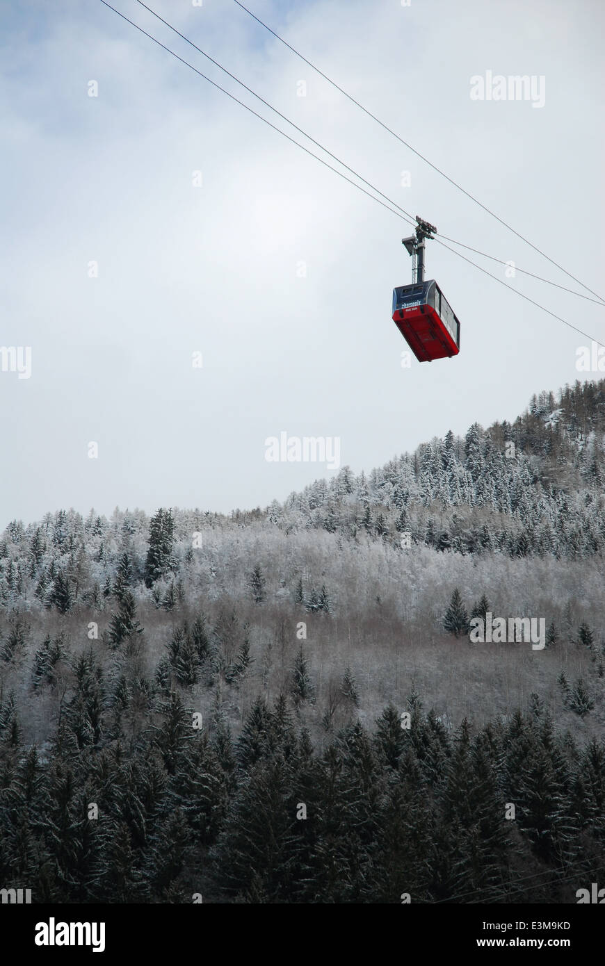 Eine Seilbahn für Gipfel der Aiguille du Midi in Chamonix, Frankreich Stockfoto