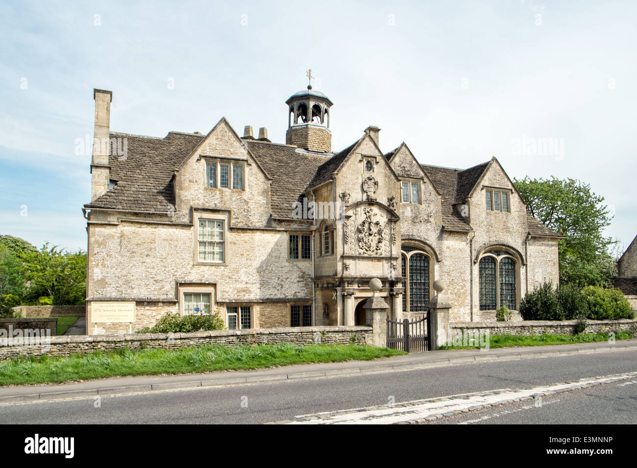 Im 17. Jahrhundert Armenhaus & Schule in Corsham, Wiltshire, UK, gebaut & finanziert durch den Nachlass von Lady Margaret Hungerford Stockfoto