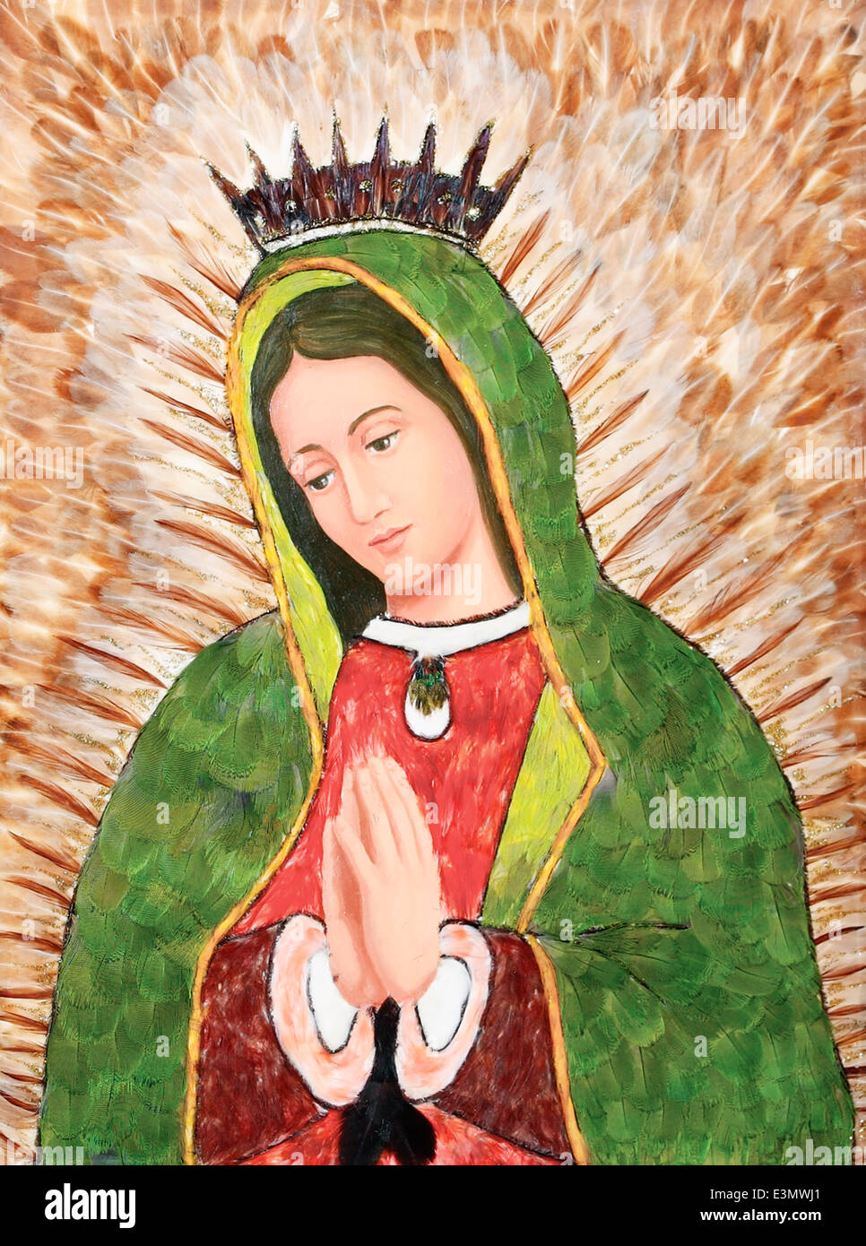 Jungfrau von Guadalupe Image gemacht mit Federn von Carmen Nuñez, Mexiko Stockfoto