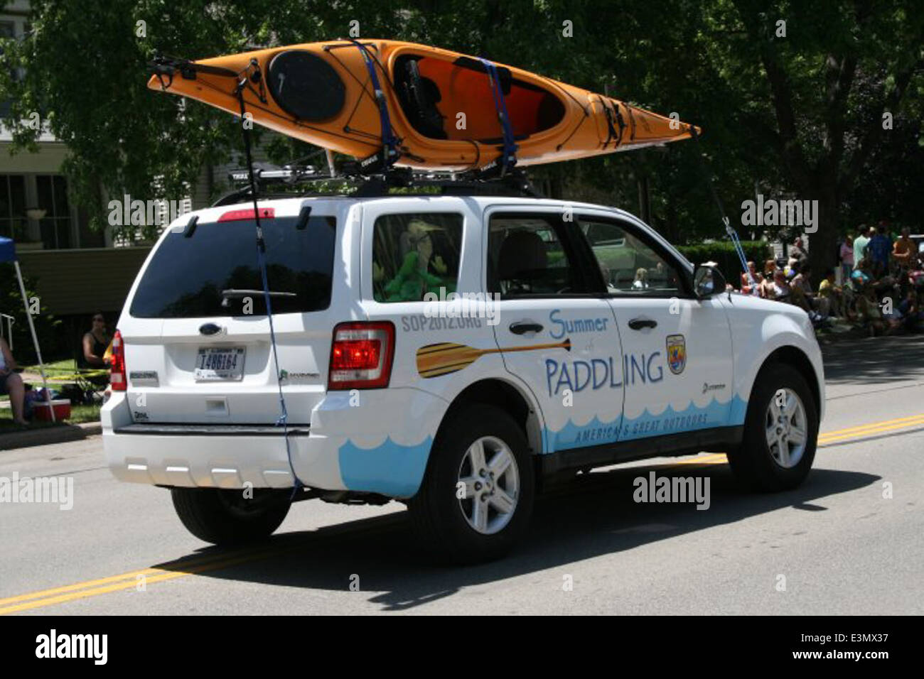 Der Sommer des Paddels im Jahr 2012 hat die amerikanische Initiative „Great Outdoors“ hervorgehoben und die Menschen dazu ermutigt, den Upper Mississippi River zu erkunden. Im Mittelpunkt dieser Veranstaltung standen Paddeln, Freizeitaktivitäten und die Sensibilisierung für nationale Wildschutzgebiete entlang des Flusslaufs im Winona District in Minnesota. Stockfoto