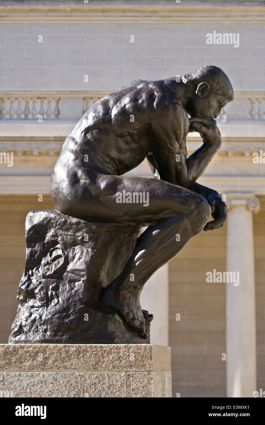 Hof des the LEGION OF HONOR mit Auguste Rodin Skulptur mit dem Titel der Denker - SAN FRANCISCO, Kalifornien Stockfoto