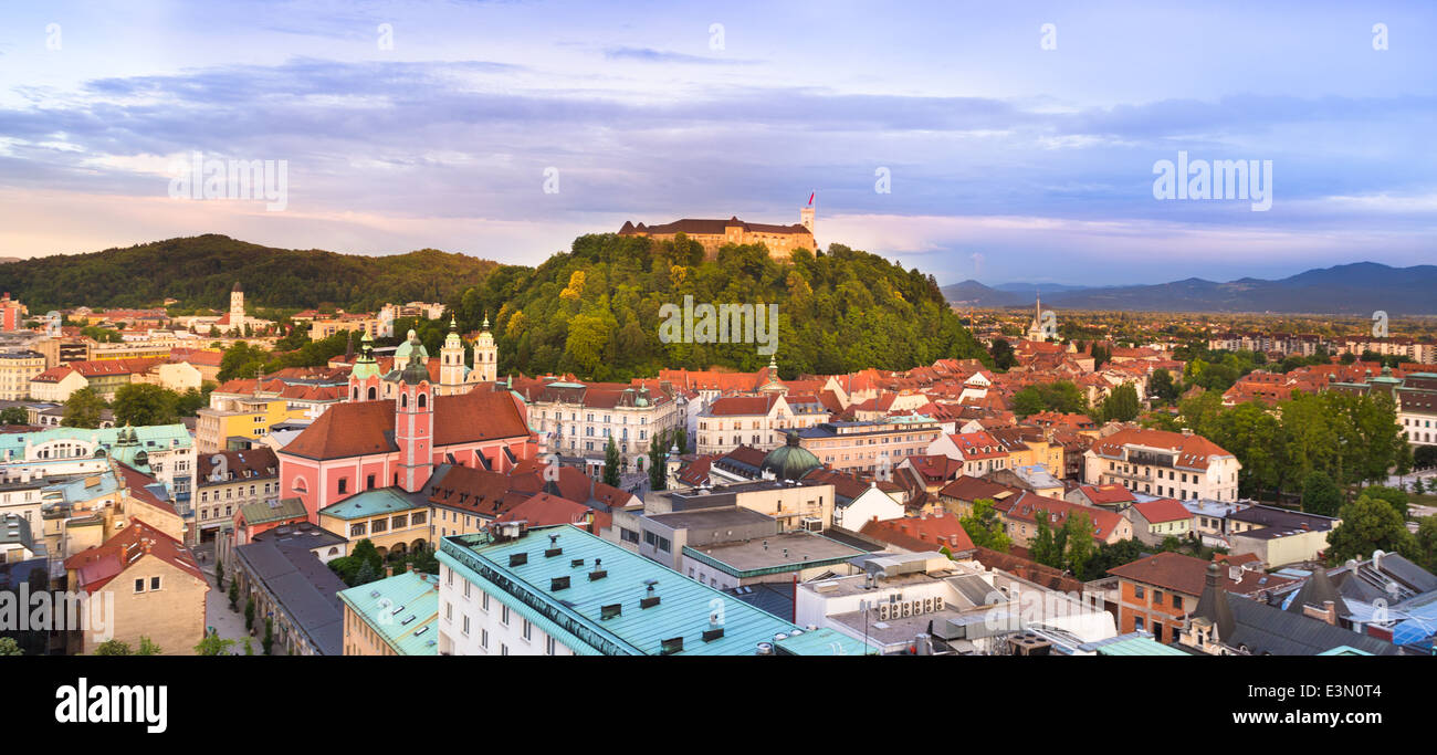 Ljubljana, bei Sonnenuntergang; Slowenien, Europa. Stockfoto