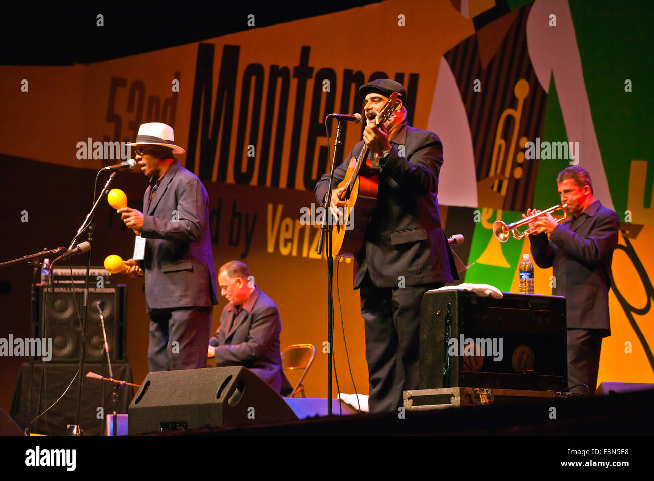 SEPTETO NACIONAL DE CUBA Vorform der Latin Beat auf der Jimmy Lyons Bühne - MONTEREY JAZZ FESTIVAL, CALIFORNIA Stockfoto