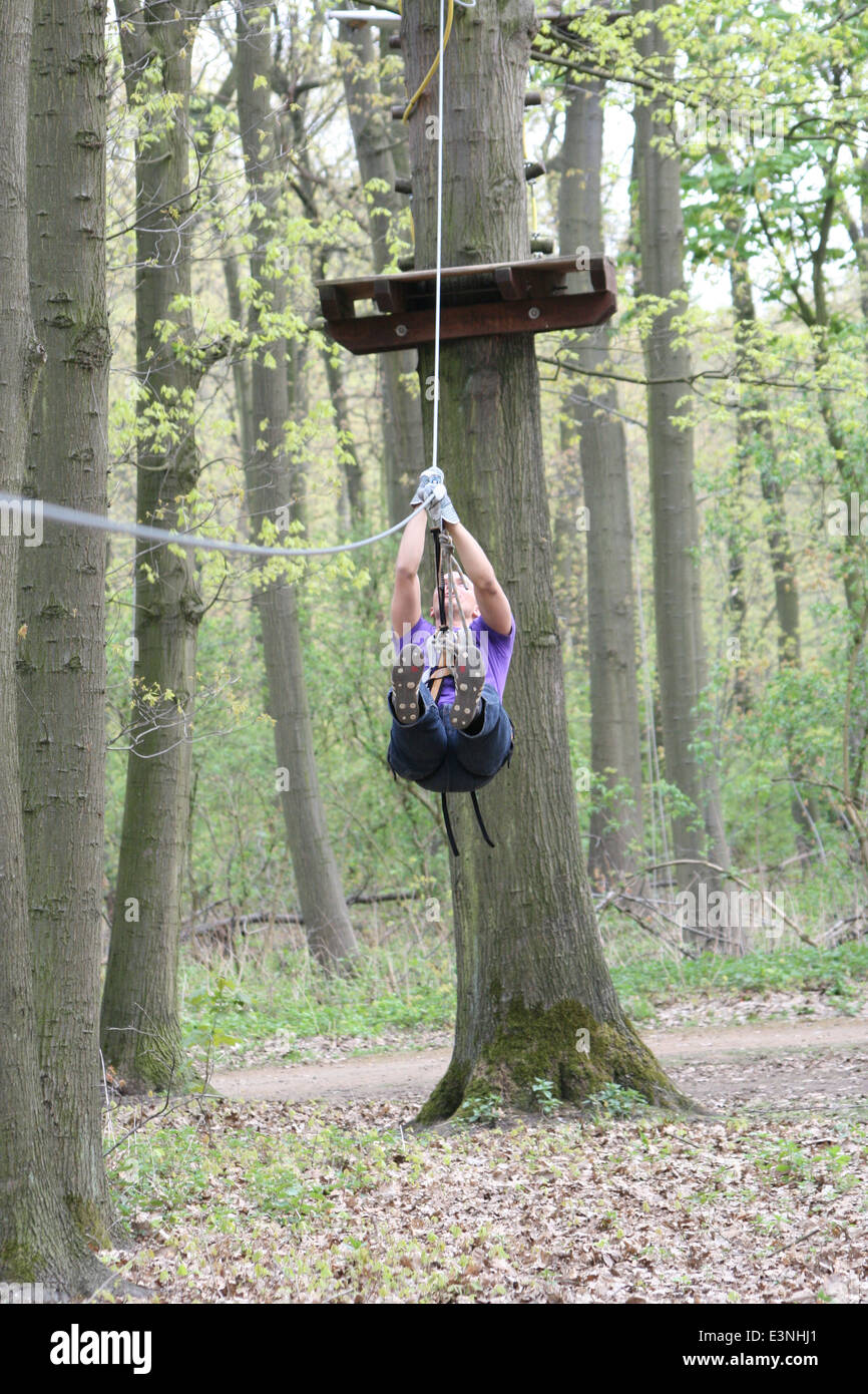 Klettergarten Seilwinde Stockfoto