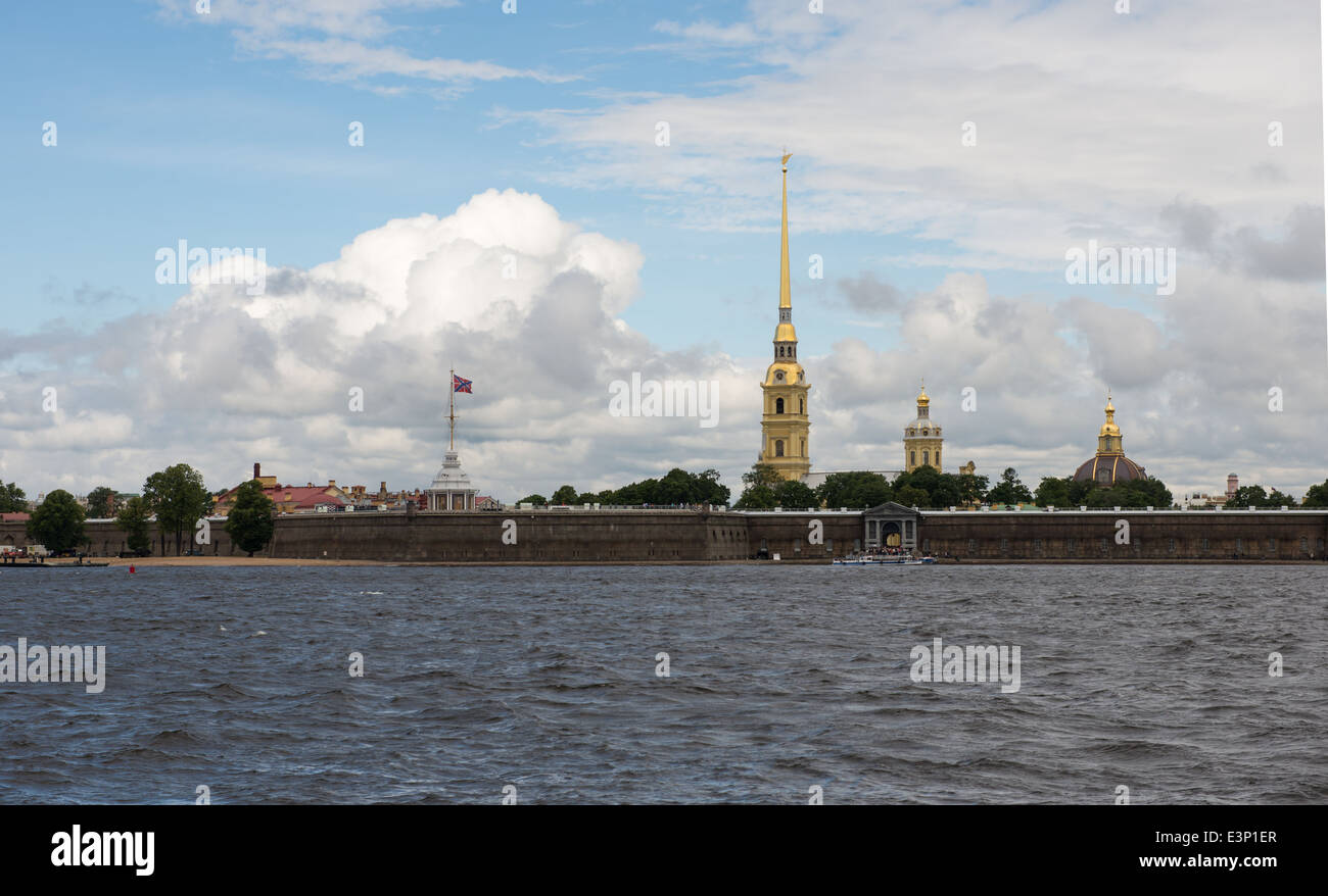 St. Petersburg. Peter und Paul Fortress auf der Newa in den Morgen Stockfoto