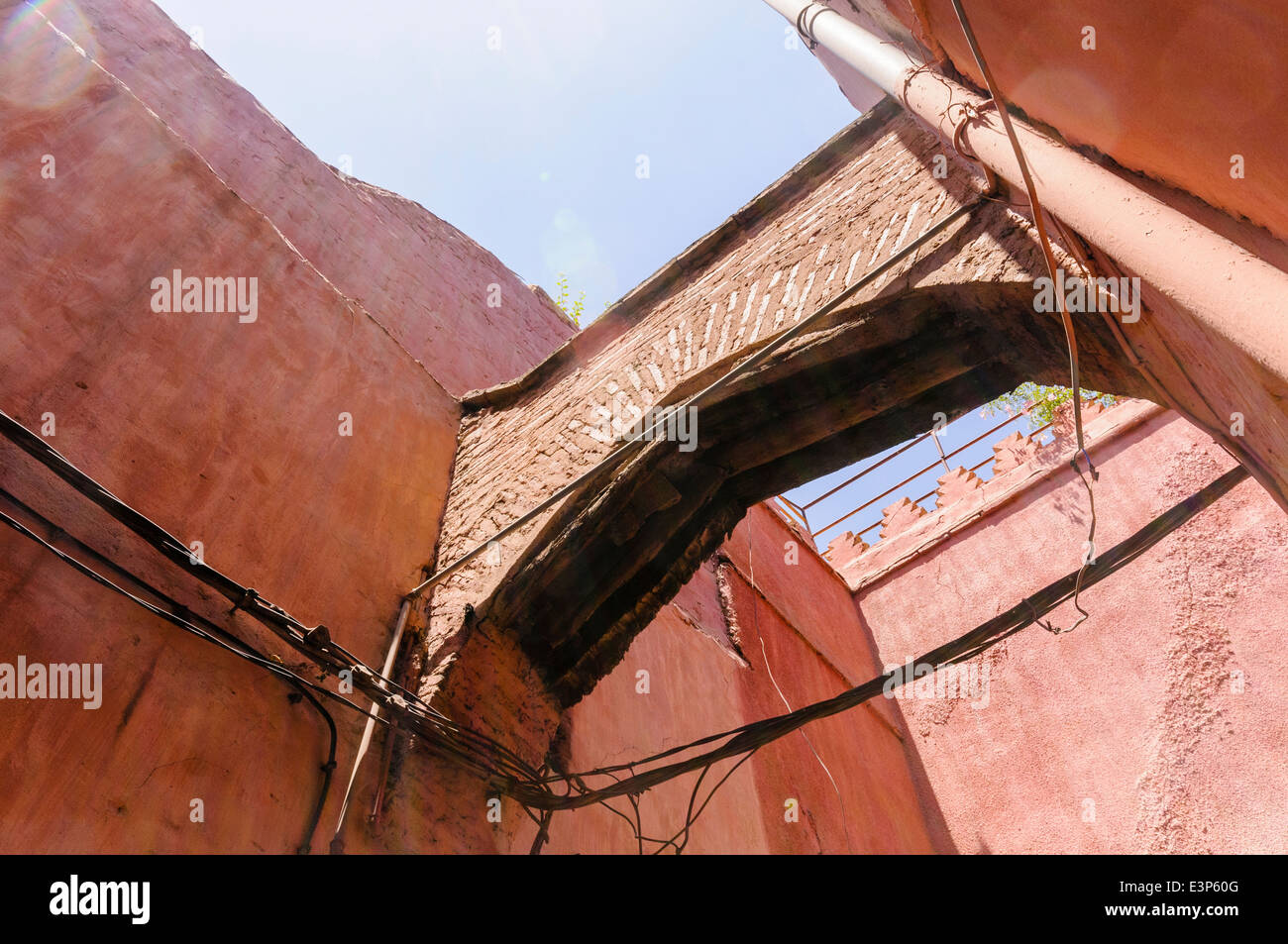 Gebäude in der Medina von Marrakesch, Marokko Stockfoto