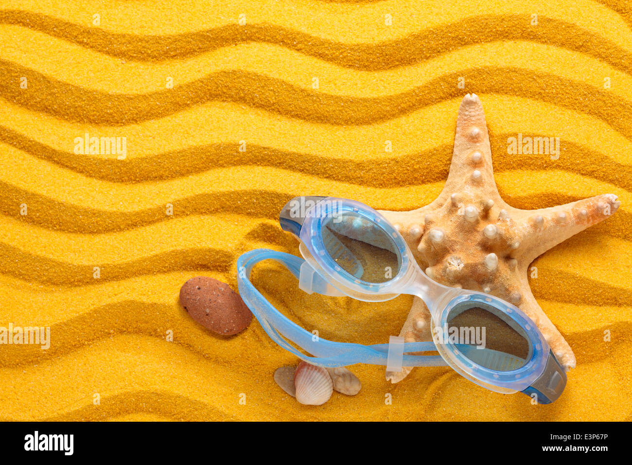Blaue Schwimmbrille. Stockfoto