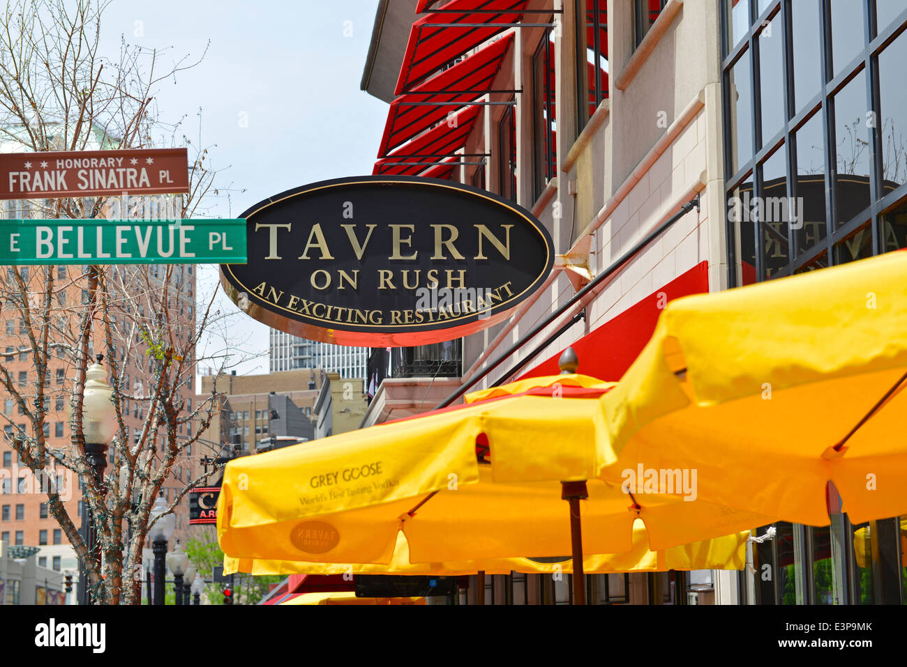 Taverne am Rush, Schilder, Restaurant am Bellevue Pl, Chicago, Illinois und Rush St. Stockfoto