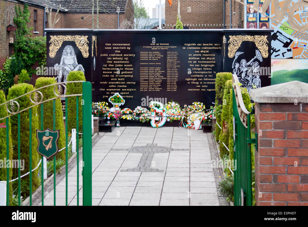 Falls Road, West Belfast, Nordirland: Erinnerung, IRA Freiwilliger zu gedenken, die das höchste Opfer "made" Garten. Stockfoto