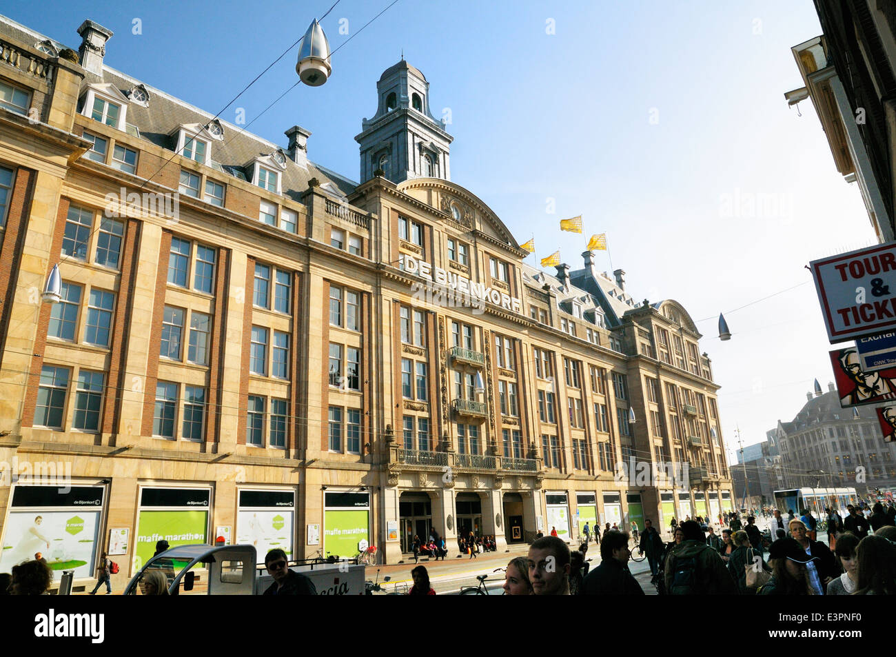 De Bijenkorf Kaufhaus, Damrak, Amsterdam, Niederlande Stockfoto