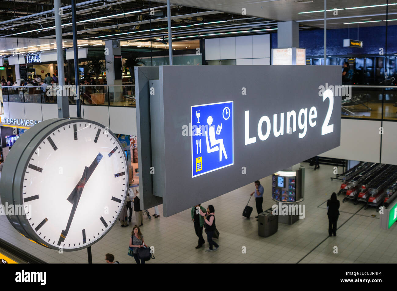 Abflughalle 2, Schiphol Airport Stockfoto
