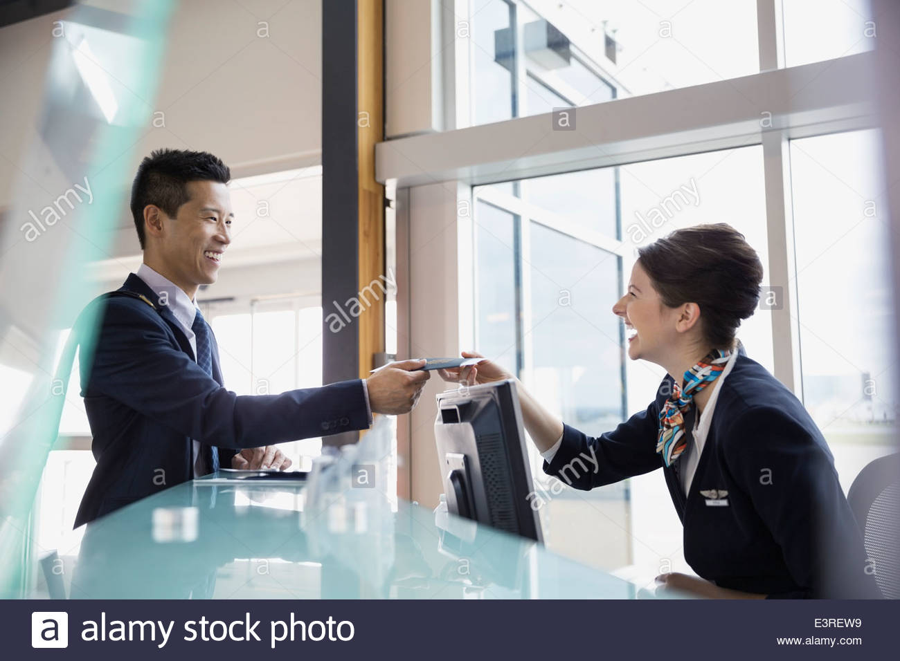 Düsseldorf Flughafen Check In Schalter