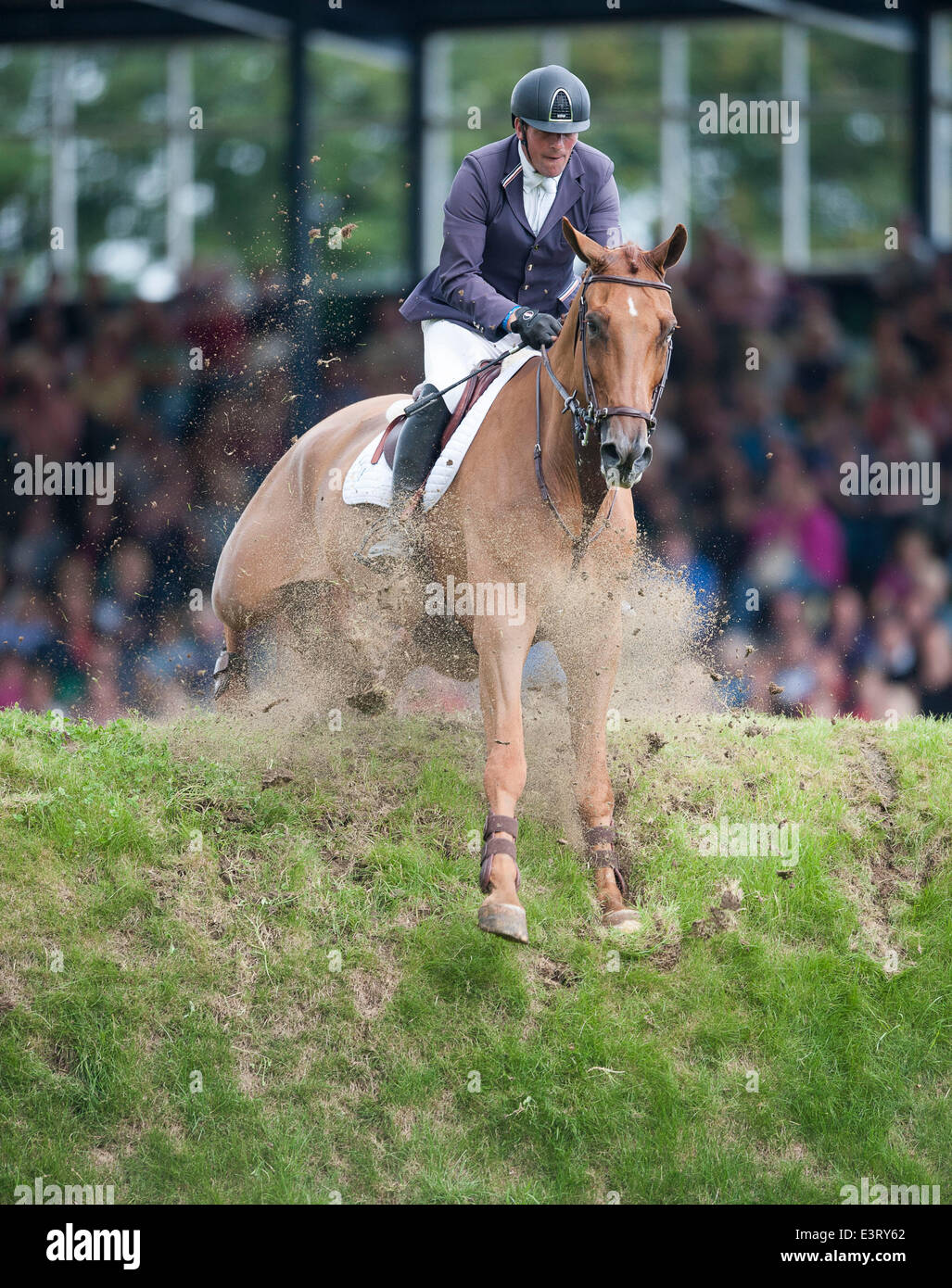 Hickstead, Sussex, UK. 28. Juni 2014. Das Hickstead Derby treffen in ganz England Kurs springen. [Die britische Speed Derby]. Guy Williams [GBR] Reiten Casper De Muze auf den ersten Platz in der britischen Speed Derby Credit: Action Plus Sport/Alamy Live News Stockfoto