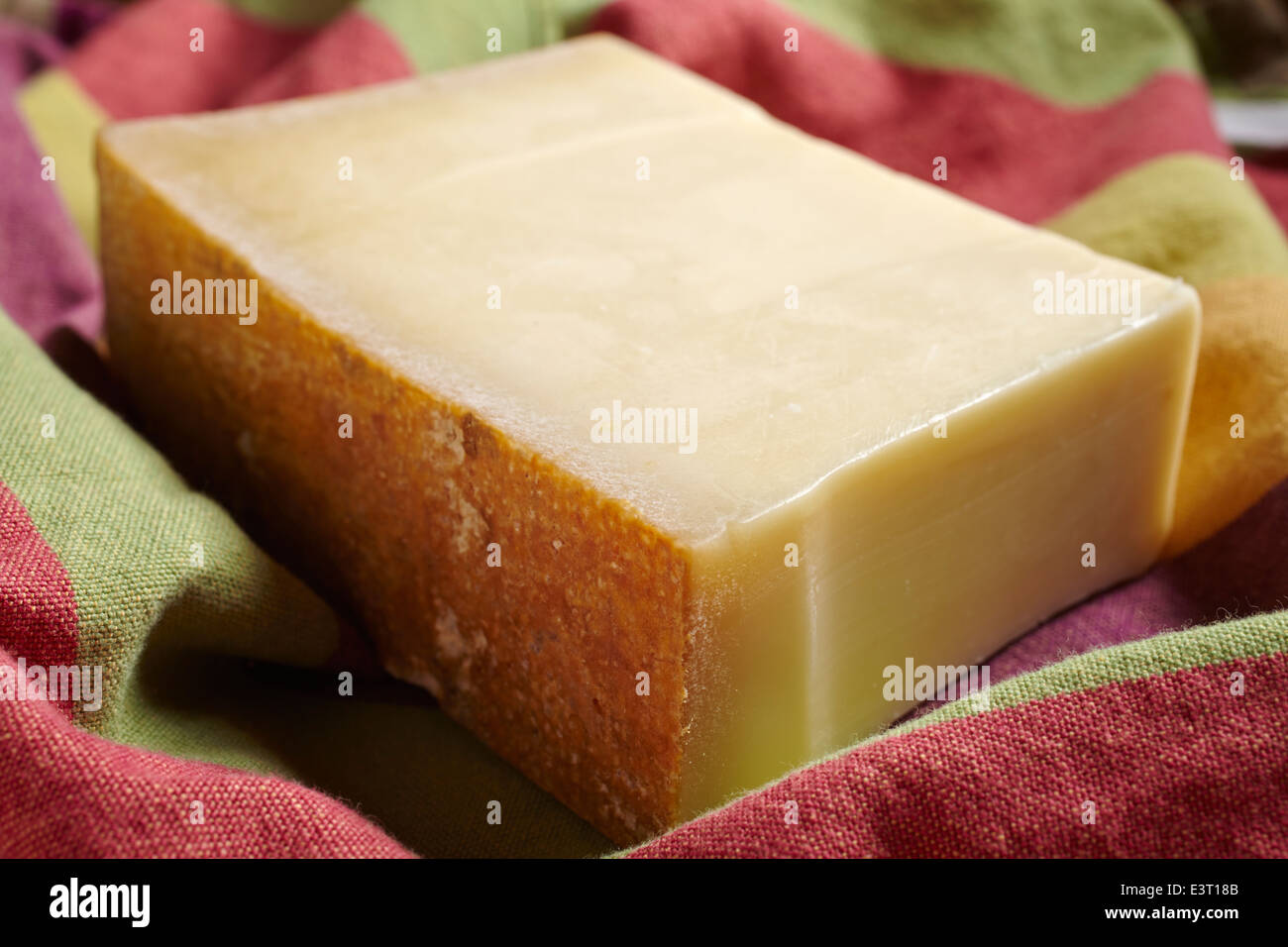 Beaufort-Käse aus den französischen Alpen Stockfoto