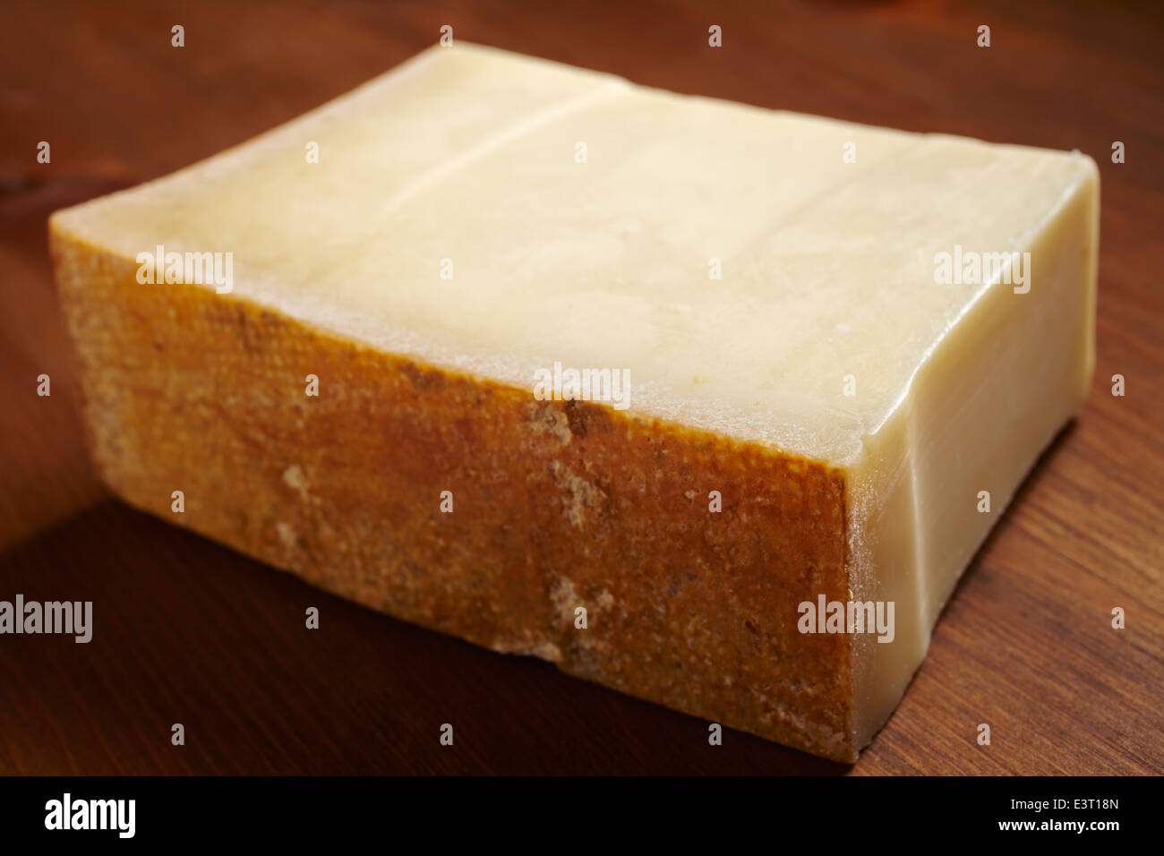 Beaufort-Käse aus den französischen Alpen Stockfoto