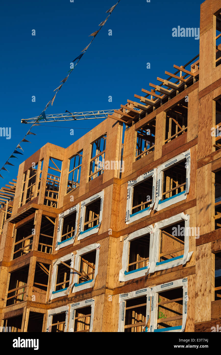 Holz-gestaltete Wohnung Bau in Vancouver, Kanada Stockfoto