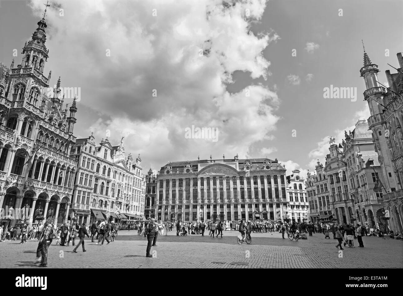 Brüssel, Belgien - 15. Juni 2014: Die wichtigsten quadratische Grote Markt Stockfoto