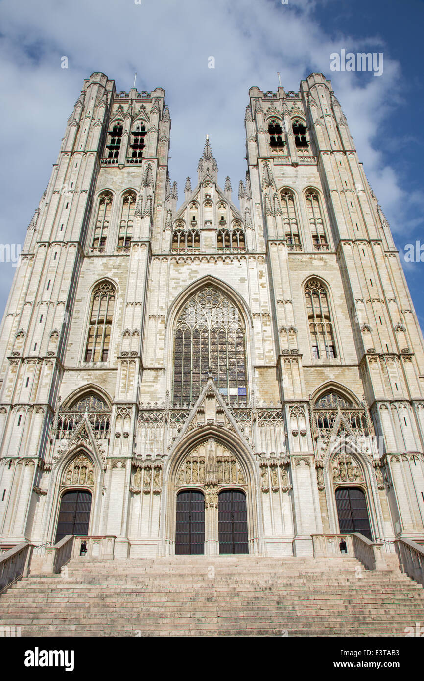 Brüssel - gotische Kathedrale St. Michael und St. Gudula - Westfassade Stockfoto