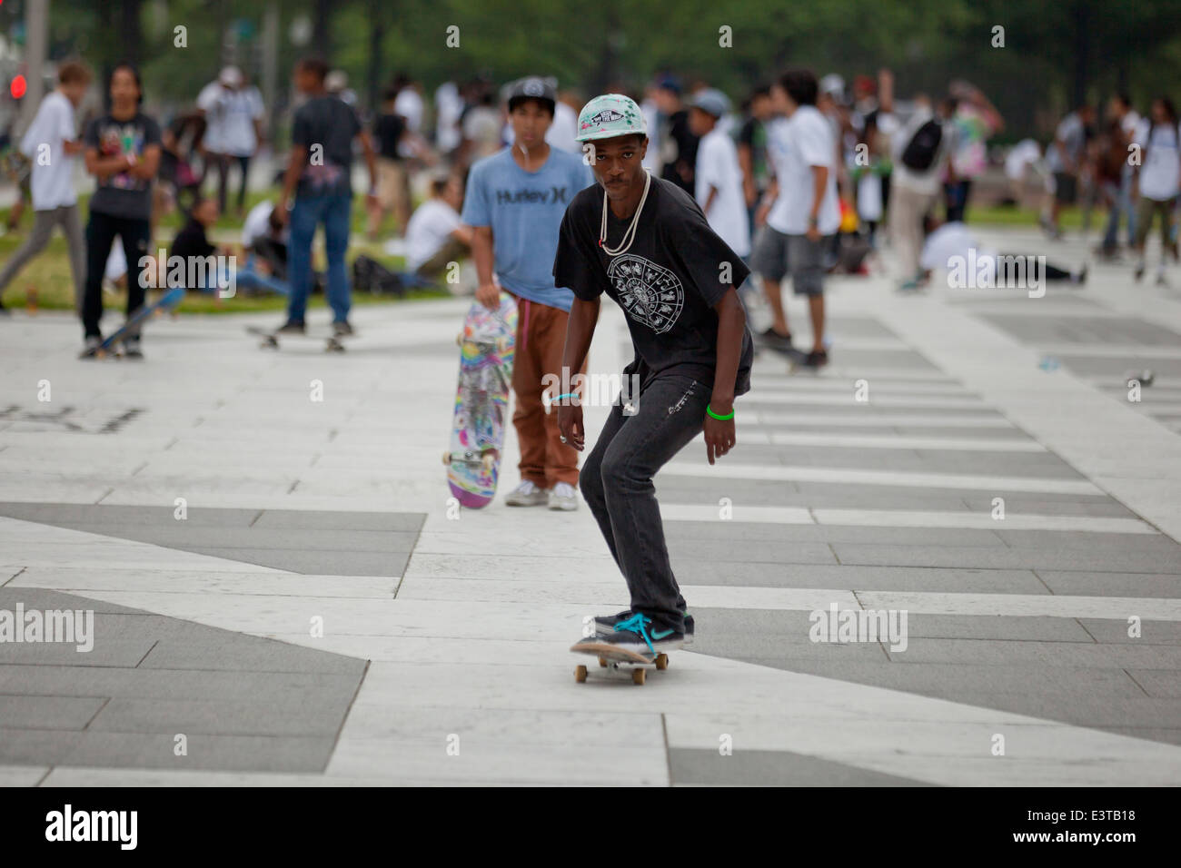 Skateboarder auf Freiheit Plaza - Washington, DC USA Stockfoto