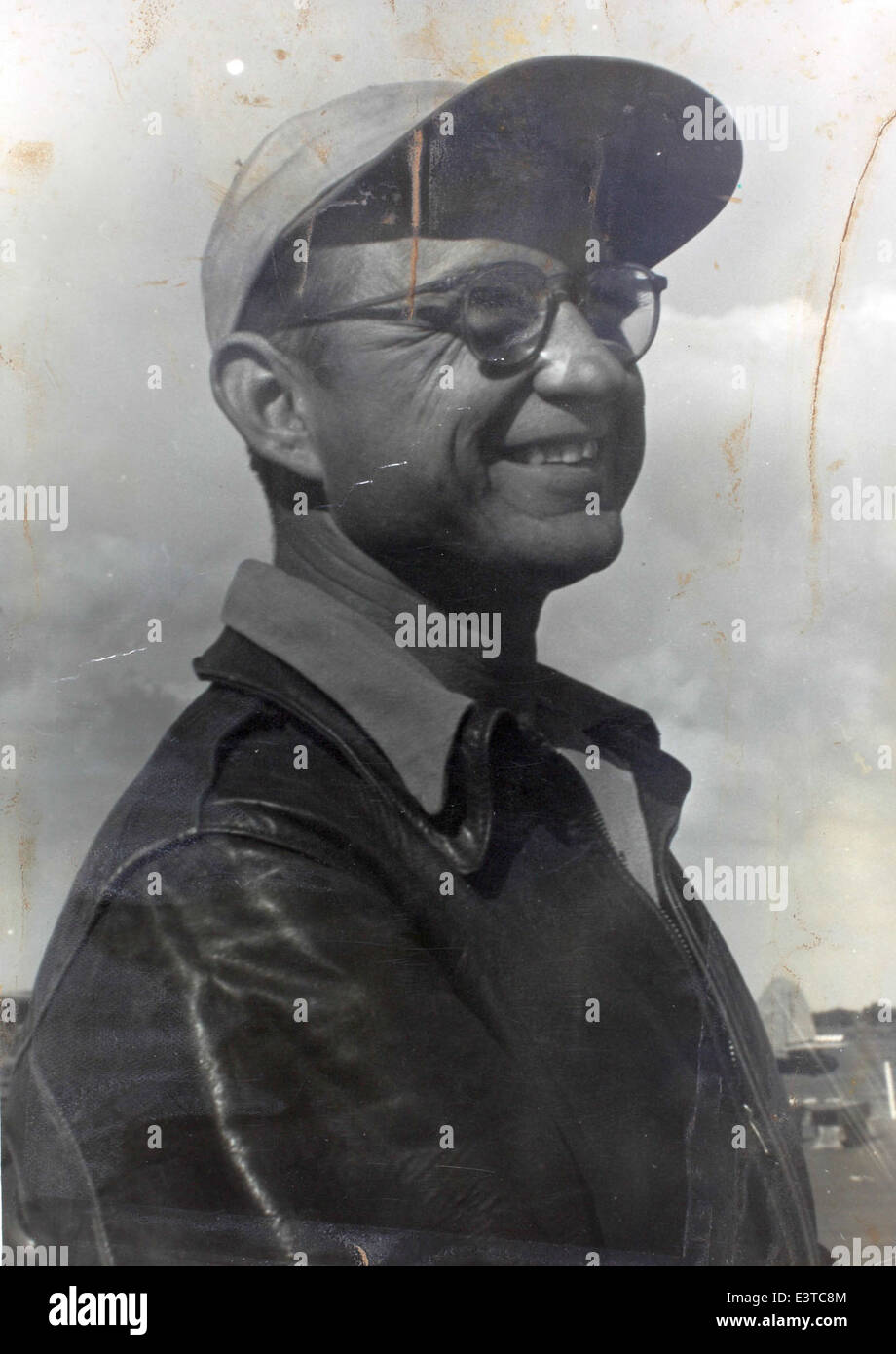 Die Miles Blaine Collection enthält eine Vielzahl historischer Flugzeugbilder und Artefakte aus den Miles Blaine Archiven, die sich auf wichtige Momente und Flugzeuge in der Luftfahrtgeschichte konzentrieren. Stockfoto