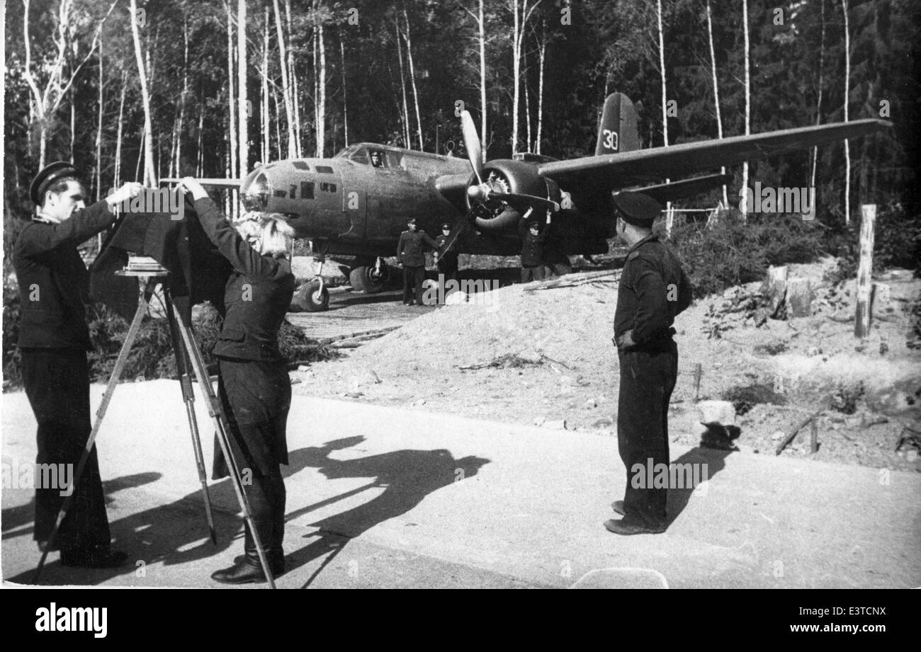 Die Douglas A-20G, 1944 Teil der Baltischen Flotte der Russischen Luftwaffe, war ein vielseitiges zweimotoriges Flugzeug, das für Bombenangriffe, Bodenangriffe und Aufklärungsmissionen eingesetzt wurde. Sie spielte eine entscheidende Rolle bei den Operationen des Zweiten Weltkriegs in Osteuropa. Stockfoto