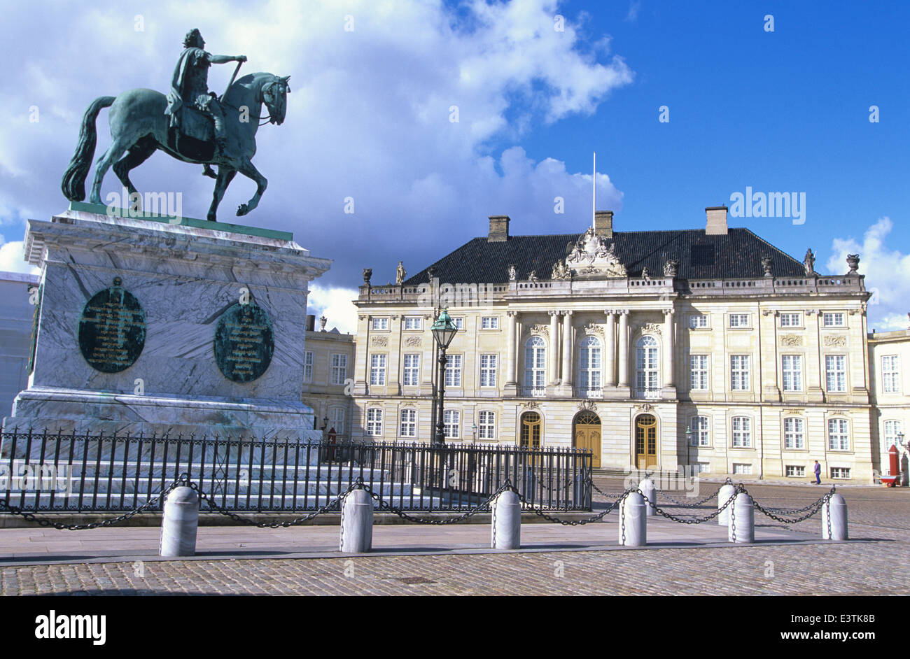 Amalienborg Palast Komplex ist seit der Mitte des 18. Jahrhunderts, Kopenhagen, Dänemark der Sitz des dänischen Königshauses. Stockfoto