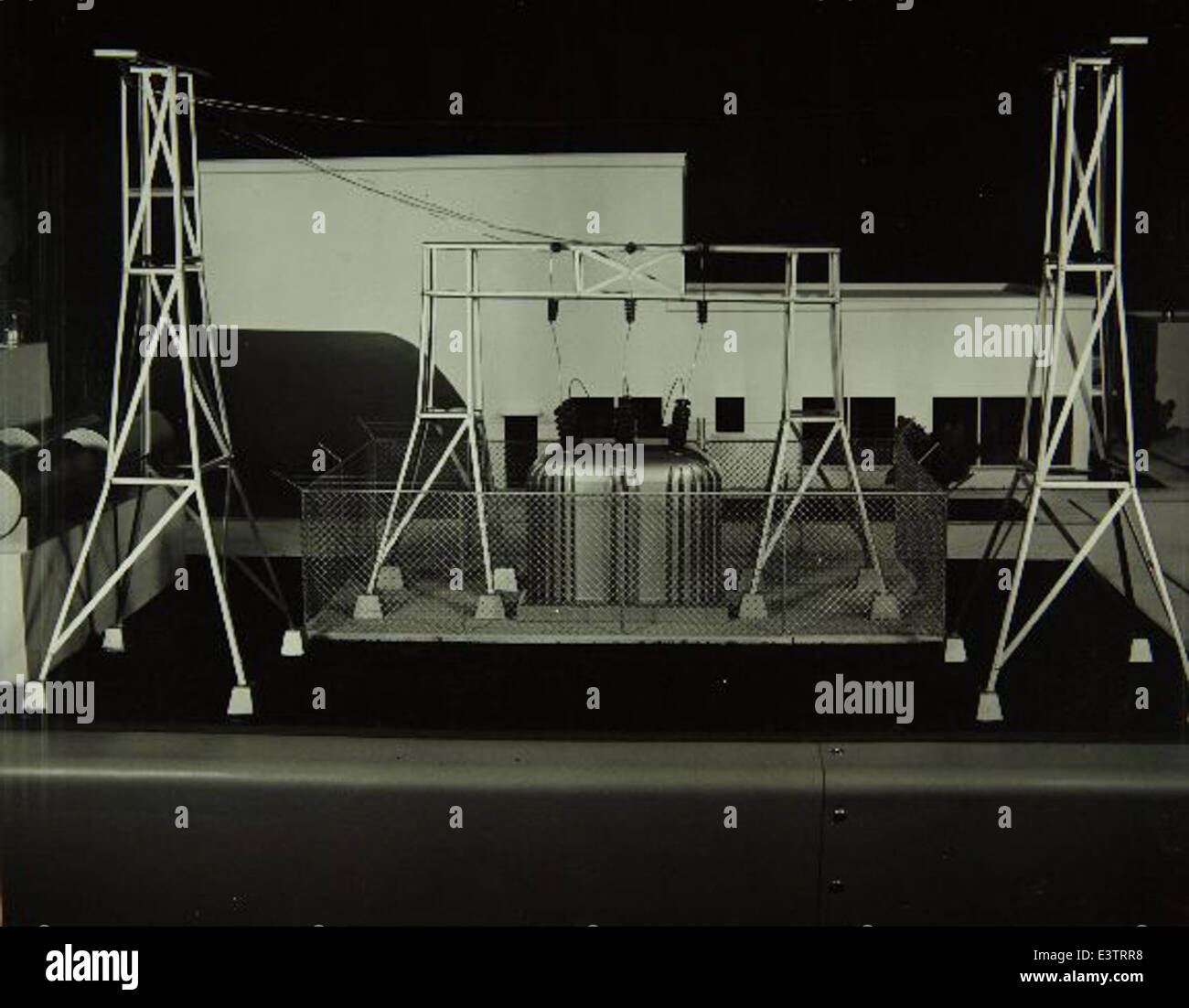 Dieses Modell stellt die Reaktorkraftwerksausrüstung dar, die in der Consolidated/Convair Flugzeugfabrik in Fort Worth verwendet wird. Die Fabrik war entscheidend für die Herstellung von Komponenten für die Luft- und Raumfahrt für die militärische und zivile Luftfahrt während des Kalten Krieges. Stockfoto