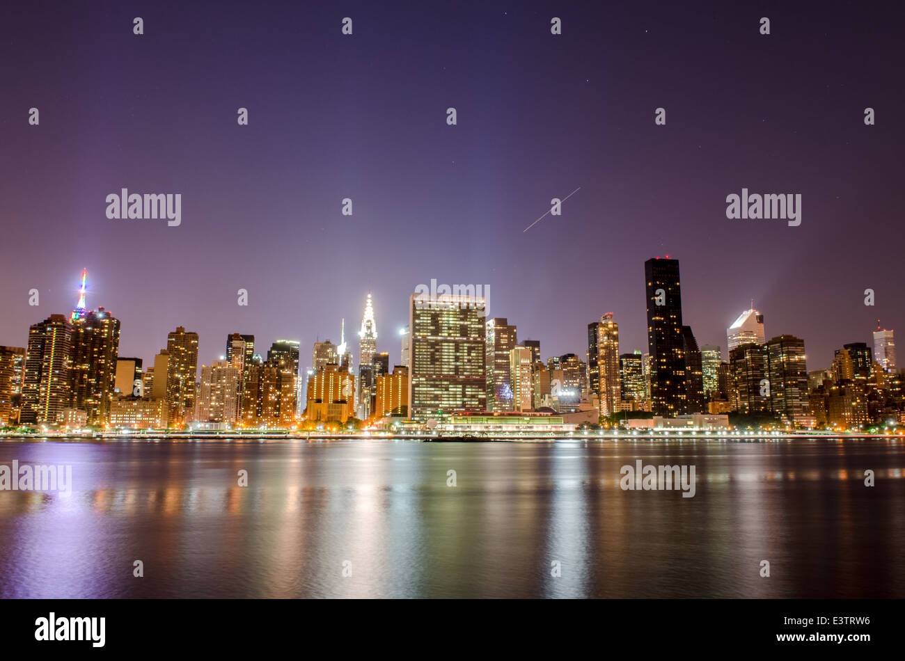 Manhattan, Nachtlichter, NY Stockfoto