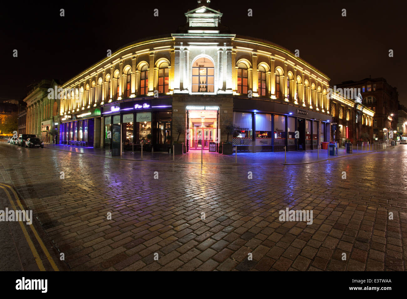 Merchant Square Glasgow bei Nacht Stockfoto