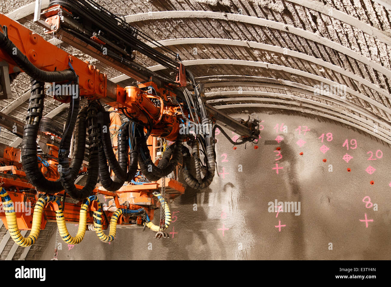 Tunnel bau Fotos und Bildmaterial in hoher Auflösung Alamy