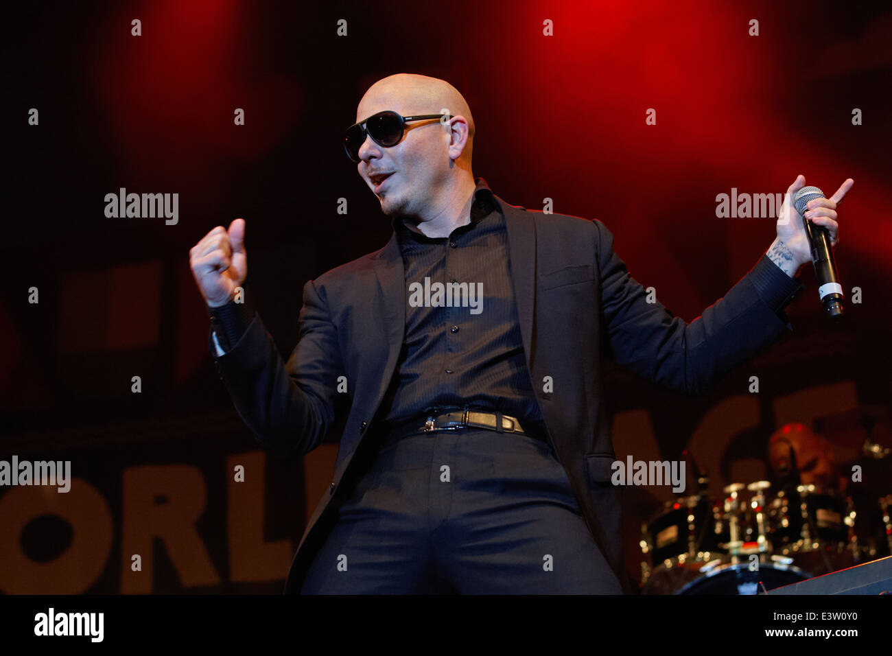 Rapper Armando Christian Pérez, von der Bühne name Pitbull im Konzert bekannt, Pitbull live auf der Bühne Stockfoto