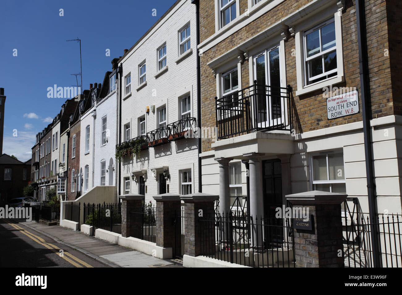 South End Row in der Royal Borough of Kensington & Chelsea, London W8 Stockfoto