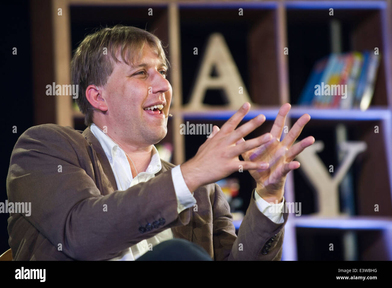 Chris Lintott in The Cosmic Tourist Diskussion bei Hay Festival 2014 © Jeff Morgan Stockfoto