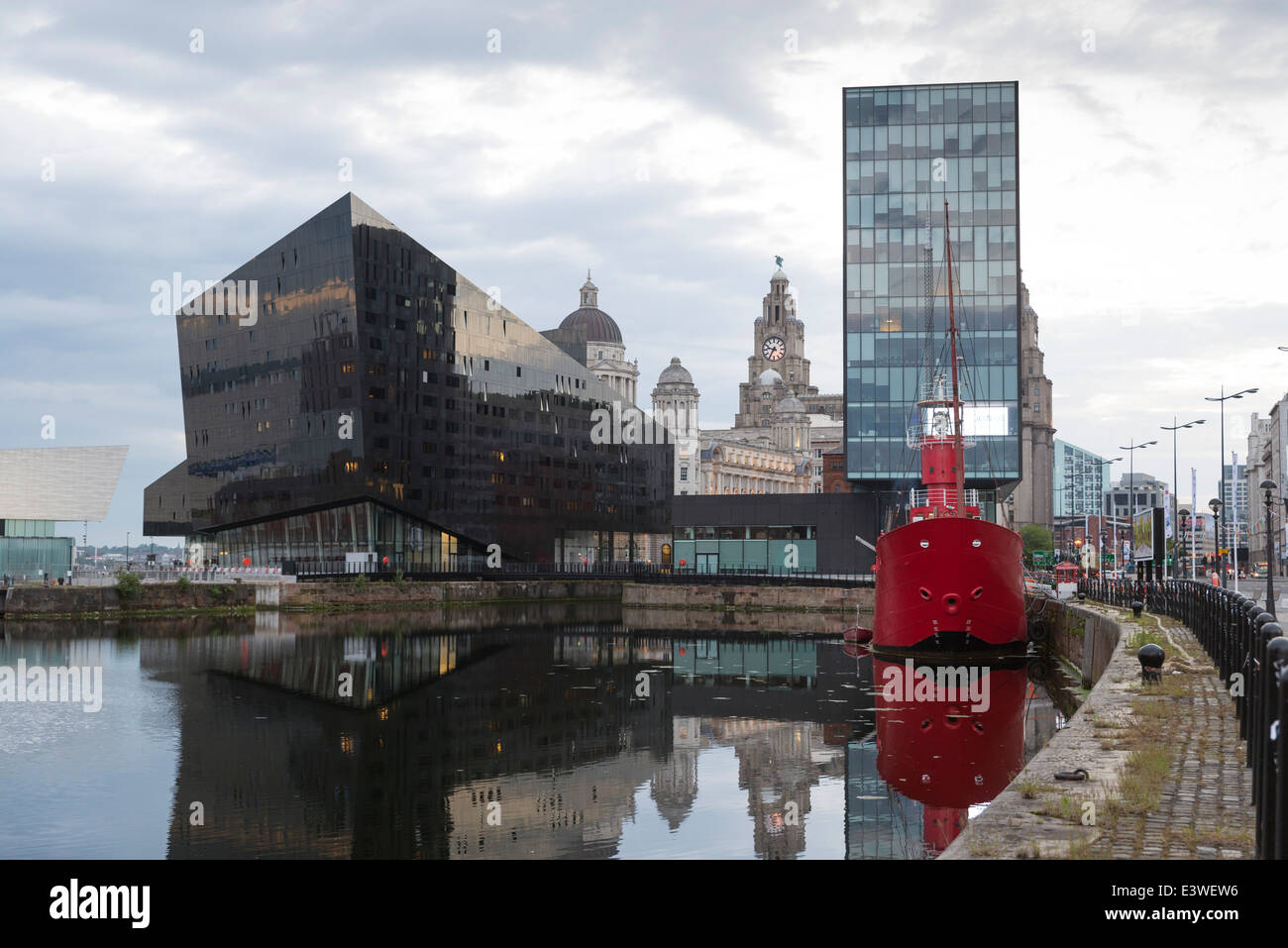 Stadtbild von Liverpools neuer Architektur, England. Stockfoto
