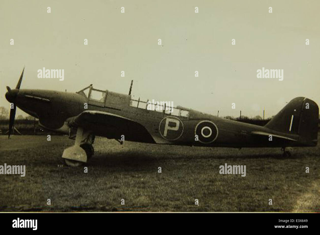 Die Fairey Aviation Company war ein bedeutender britischer Flugzeugbauer, der in der frühen bis Mitte des 20. Jahrhunderts mehrere bedeutende Flugzeuge herstellte. Ihre Beiträge zur Luftfahrt umfassen sowohl militärische als auch zivile Bauformen wie Wasserflugzeuge und Transportflugzeuge. Stockfoto